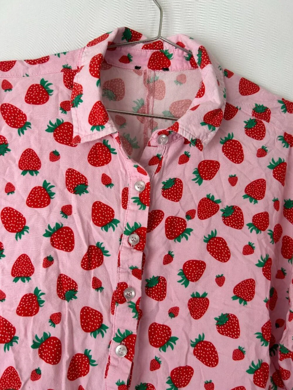 Hot Topic Midnight Hour Boxy Strawberry Button Shirt L
